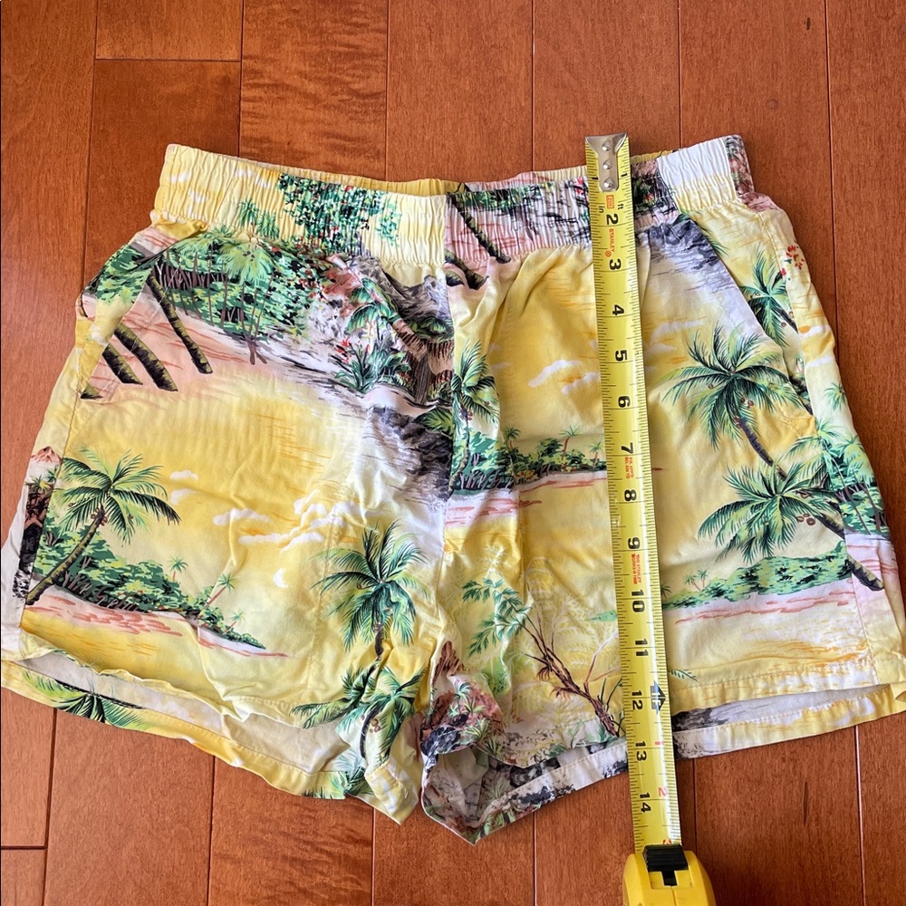 Tropical Print Yellow Shorts - Picture 4 of 6